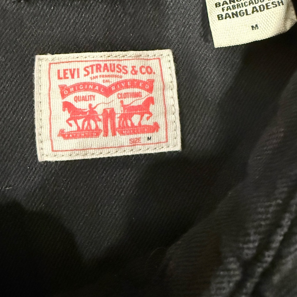 Levi’s Black Snap Button Down Western Studded Lon… - image 4